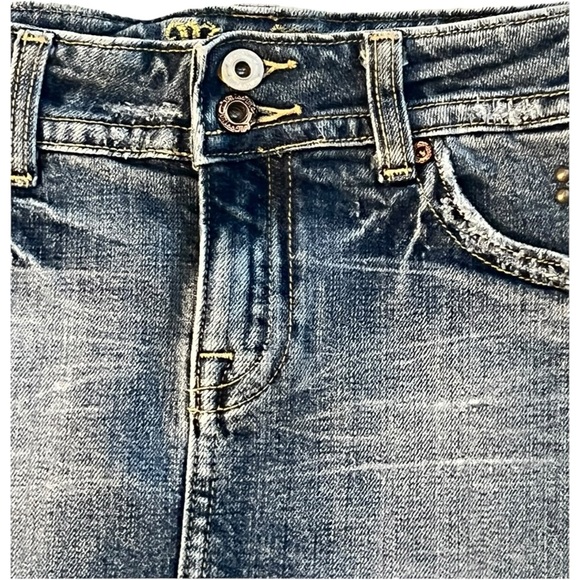 Miss Me Jeans Denim Mini Skirt Raw Hem Embellished Studded Women’s Size Small - Picture 6 of 15